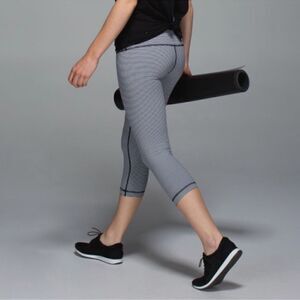 Lululemon Women's Wunder Under Crop II (Roll Down) Gingham Luon Leggings Size 6